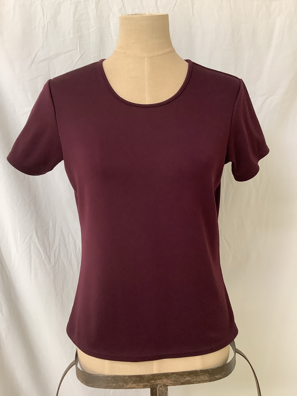 Gap Factory Store Stretch Top Shirt-Plum Burgundy-Short Sleeve-Poly/Spandex-M